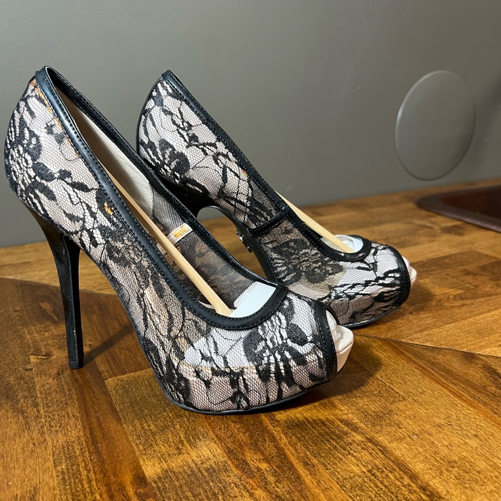 Jennifer Lopez Black Lace Peep-Toe Heels